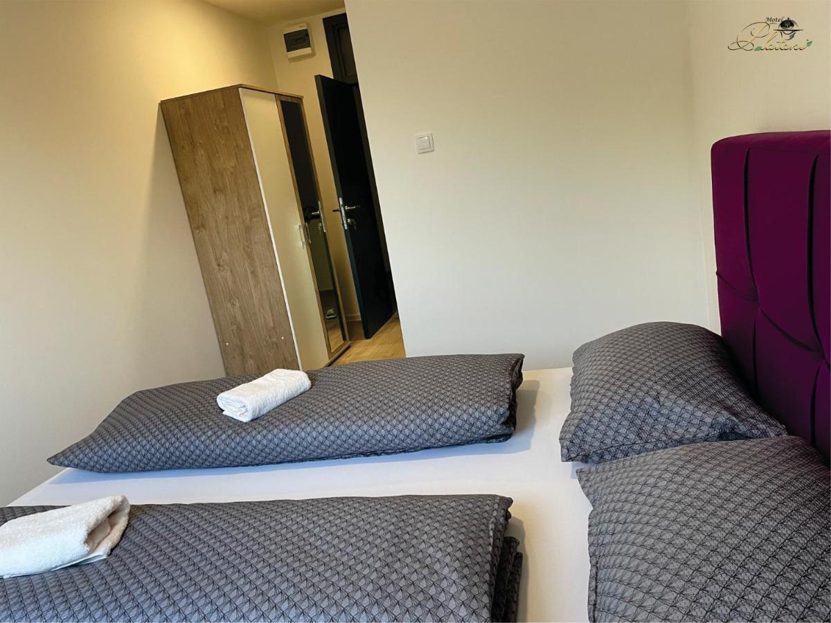 Motel Platani Kotor Varos 外观 照片